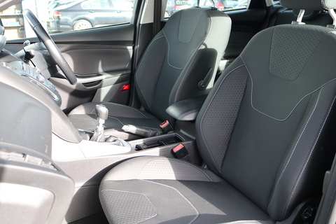1.6 TDCi Zetec Hatchback 5dr Diesel Manual Euro 5 (s/s) (115 ps)