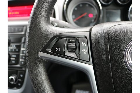 1.7 CDTi ecoFLEX Exclusiv Sports Tourer 5dr Diesel Manual Euro 5 (s/s) (110 ps)