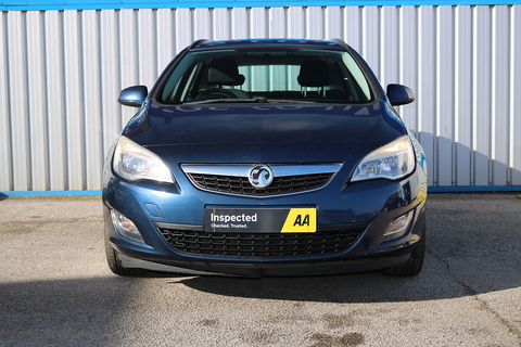 1.7 CDTi ecoFLEX Exclusiv Sports Tourer 5dr Diesel Manual Euro 5 (s/s) (110 ps)