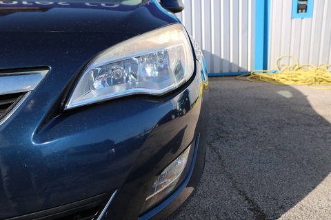 1.7 CDTi ecoFLEX Exclusiv Sports Tourer 5dr Diesel Manual Euro 5 (s/s) (110 ps)