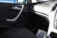 Vauxhall Astra CDTi ecoFLEX Exclusiv