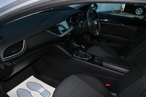 2.0 Turbo D BlueInjection Design Nav Sports Tourer 5dr Diesel Manual Euro 6 (s/s) (170 ps)