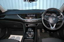 Vauxhall Insignia Turbo D BlueInjection Design Nav