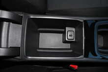 Vauxhall Insignia Turbo D BlueInjection Design Nav