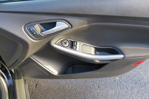 1.5 TDCi Zetec Estate 5dr Diesel Manual Euro 6 (s/s) (120 ps)