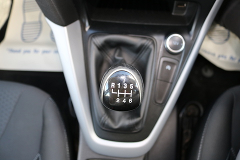 1.5 TDCi Zetec Estate 5dr Diesel Manual Euro 6 (s/s) (120 ps)
