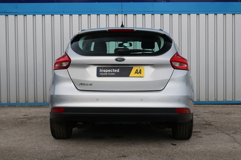 1.6 TDCi Zetec Hatchback 5dr Diesel Manual Euro 5 (s/s) (115 ps)
