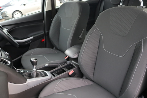 1.6 TDCi Zetec Hatchback 5dr Diesel Manual Euro 5 (s/s) (115 ps)