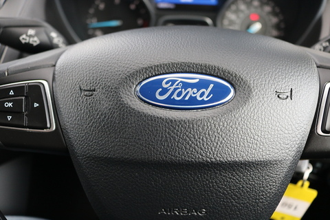 1.6 TDCi Zetec Hatchback 5dr Diesel Manual Euro 5 (s/s) (115 ps)