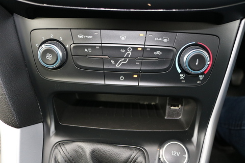 1.6 TDCi Zetec Hatchback 5dr Diesel Manual Euro 5 (s/s) (115 ps)