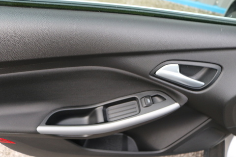 1.6 TDCi Zetec Hatchback 5dr Diesel Manual Euro 5 (s/s) (115 ps)