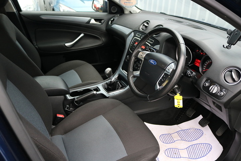 2.0 TDCi Edge Hatchback 5dr Diesel Manual Euro 5 (140 ps)