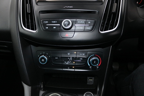 1.5 TDCi Style Hatchback 5dr Diesel Manual Euro 6 (s/s) (95 ps)