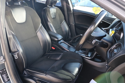 2.0 T5 R-Design Nav Plus Hatchback 5dr Petrol Auto Euro 6 (s/s) (245 ps)
