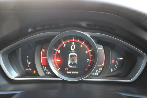 2.0 T5 R-Design Nav Plus Hatchback 5dr Petrol Auto Euro 6 (s/s) (245 ps)