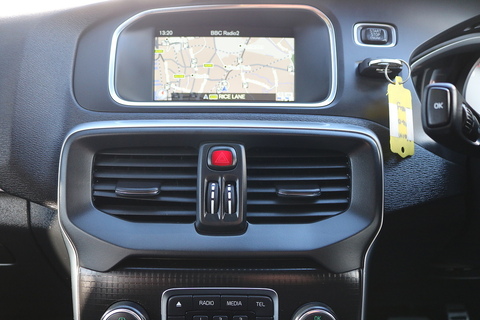 2.0 T5 R-Design Nav Plus Hatchback 5dr Petrol Auto Euro 6 (s/s) (245 ps)