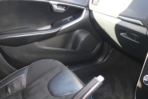 2.0 T5 R-Design Nav Plus Hatchback 5dr Petrol Auto Euro 6 (s/s) (245 ps)