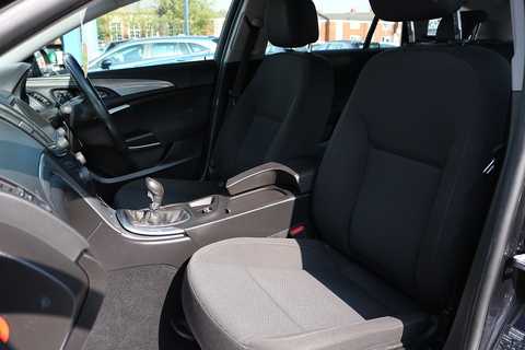 2.0 CDTi Design Sports Tourer 5dr Diesel Manual Euro 5 (130 ps)