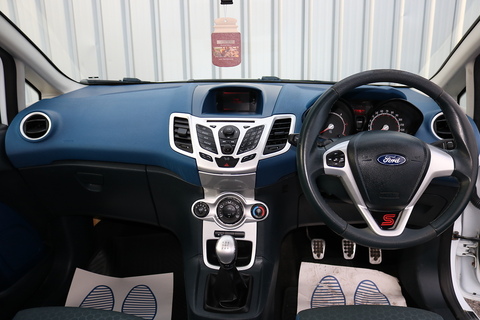 1.6 TD Zetec S Hatchback 3dr Diesel Manual (107 g/km, 94 bhp)