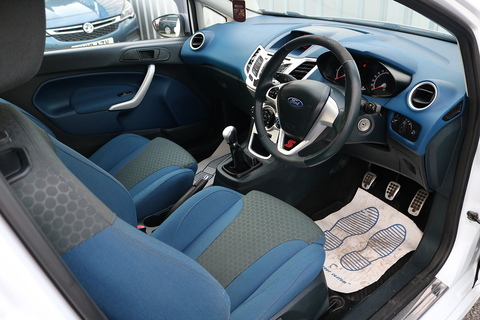 1.6 TD Zetec S Hatchback 3dr Diesel Manual (107 g/km, 94 bhp)