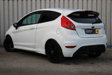 FORD FIESTA TD ZETEC S