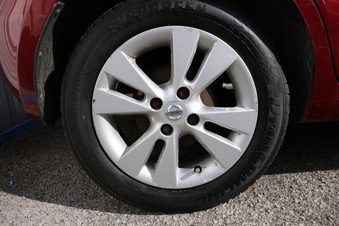 1.6 16V Acenta Hatchback 5dr Petrol Manual Euro 5 (110 ps)