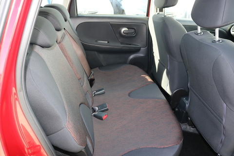 1.6 16V Acenta Hatchback 5dr Petrol Manual Euro 5 (110 ps)