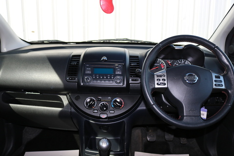 1.6 16V Acenta Hatchback 5dr Petrol Manual Euro 5 (110 ps)