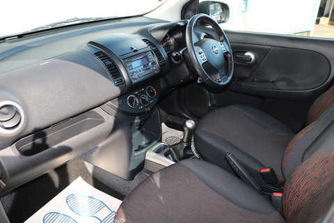 1.6 16V Acenta Hatchback 5dr Petrol Manual Euro 5 (110 ps)