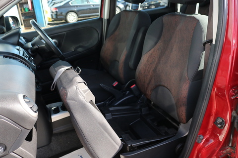 1.6 16V Acenta Hatchback 5dr Petrol Manual Euro 5 (110 ps)