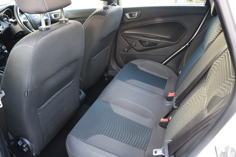 1.25 Zetec Hatchback 5dr Petrol Manual Euro 5 (82 ps)