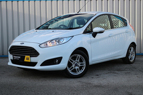 1.25 Zetec Hatchback 5dr Petrol Manual Euro 5 (82 ps)
