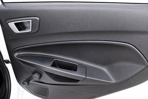 1.25 Zetec Hatchback 5dr Petrol Manual Euro 5 (82 ps)