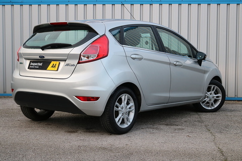 1.0T EcoBoost Zetec Hatchback 5dr Petrol Powershift Euro 5 (100 ps)