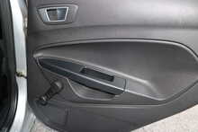 FORD FIESTA AUTOMATIC MOONDUST SILVER