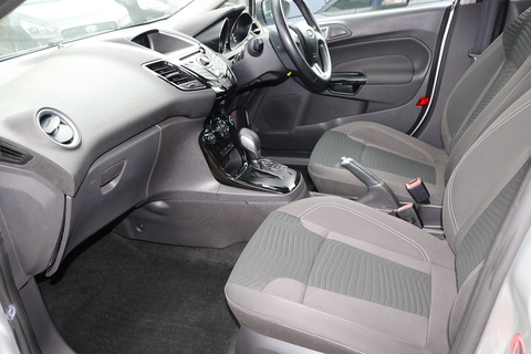 1.0T EcoBoost Zetec Hatchback 5dr Petrol Powershift Euro 5 (100 ps)