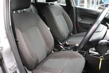 FORD FIESTA AUTOMATIC MOONDUST SILVER