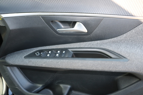 1.5 BlueHDi Active SUV 5dr Diesel Manual Euro 6 (s/s) (130 ps)