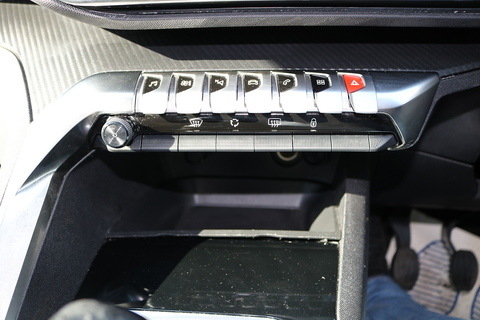 1.5 BlueHDi Active SUV 5dr Diesel Manual Euro 6 (s/s) (130 ps)