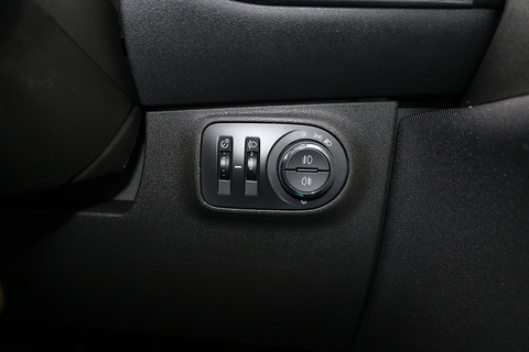 1.0i Turbo ecoTEC Design Hatchback 5dr Petrol Manual Euro 6 (s/s) (90 ps)