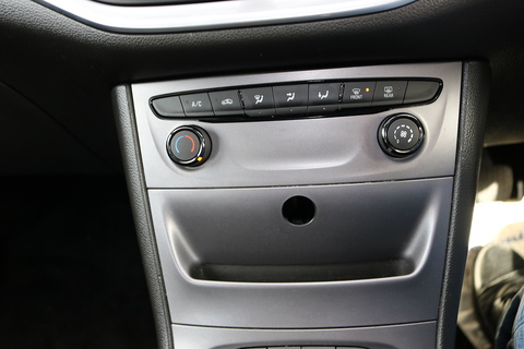 1.6 CDTi ecoFLEX Design Hatchback 5dr Diesel Manual Euro 6 (s/s) (110 ps)