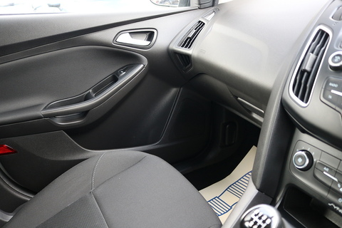 1.5 TDCi Style Hatchback 5dr Diesel Manual Euro 6 (s/s) (120 ps)