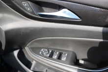 VAUXHALL INSIGNIA SRI VX LINE NAV