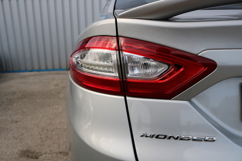 2.0 TDCi ECO Zetec Edition Hatchback 5dr Diesel Manual Euro 6 (s/s) (150 ps)
