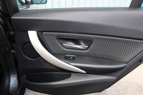 2.0 320d SE Touring 5dr Diesel Auto Euro 5 (s/s) (184 ps)