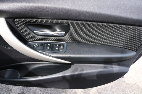 2.0 320d SE Touring 5dr Diesel Auto Euro 5 (s/s) (184 ps)