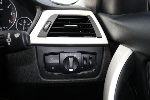 2.0 320d SE Touring 5dr Diesel Auto Euro 5 (s/s) (184 ps)