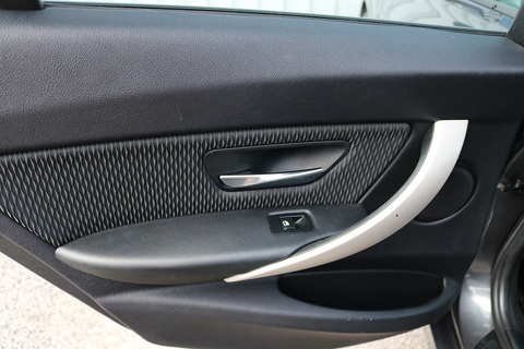 2.0 320d SE Touring 5dr Diesel Auto Euro 5 (s/s) (184 ps)