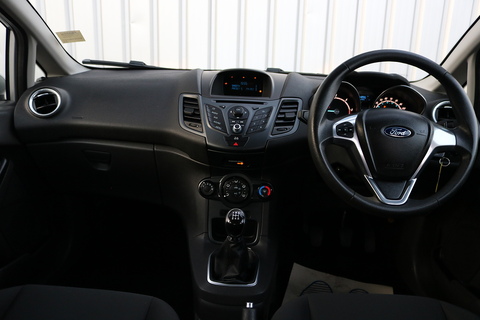 1.5 TDCi Style Hatchback 5dr Diesel Manual Euro 5 (75 ps)