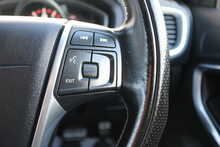 VOLVO V40 T5 R-DESIGN NAV PLUS AUTOMATIC